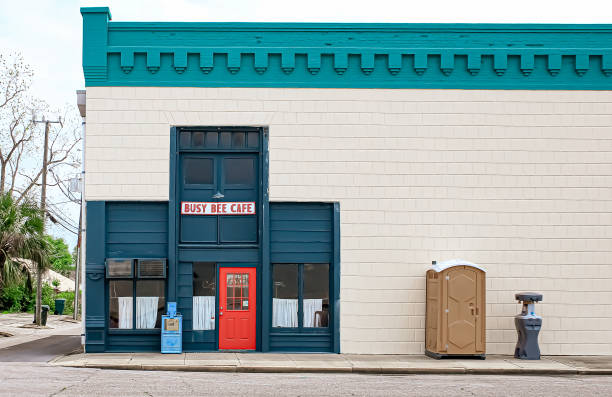 Best Luxury portable toilet rental  in La Harpe, IL